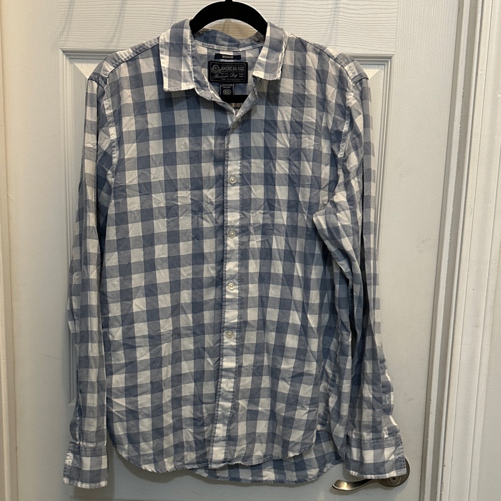 American Rag Outfitters Blue and White Plaid Shirt size medium long sleeve